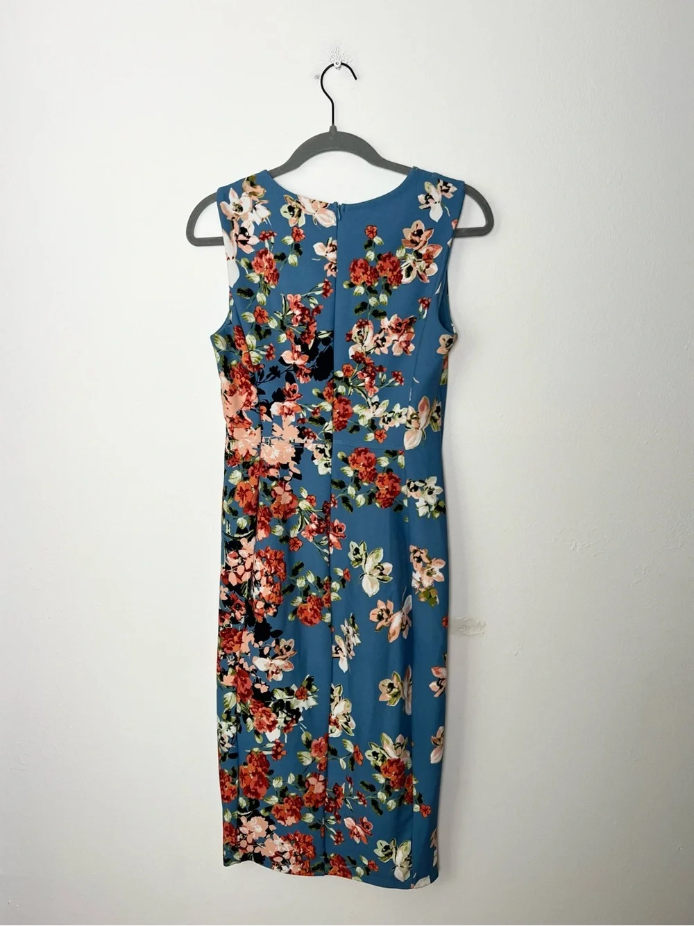 Sleeveless Blue Floral Sheath Dress Wedding Guest Size 6 Cottagecore Enfocus
